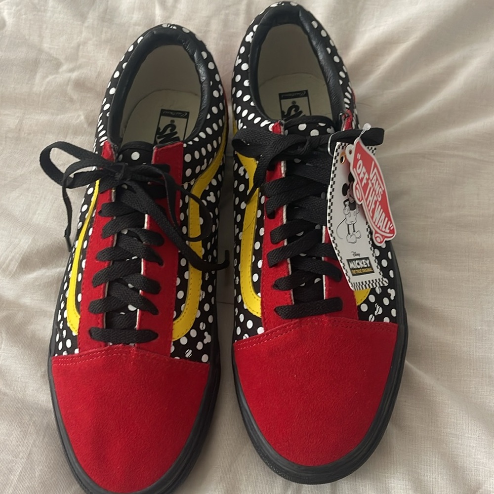 Vans Mens Disney Mickey Mouse Sneakers - Picture 4 of 12